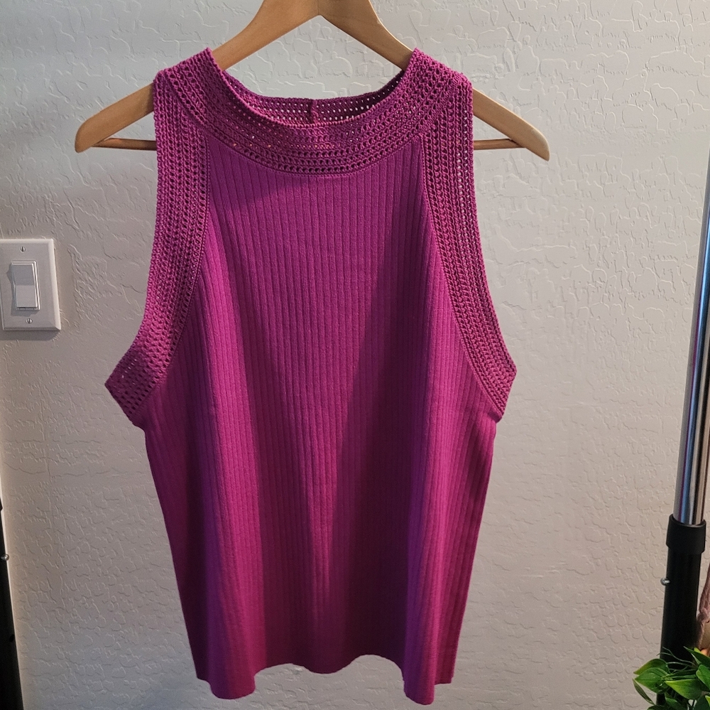 Ann Taylor Magenta Crochet Trim Sweater Tank. Sz XL.